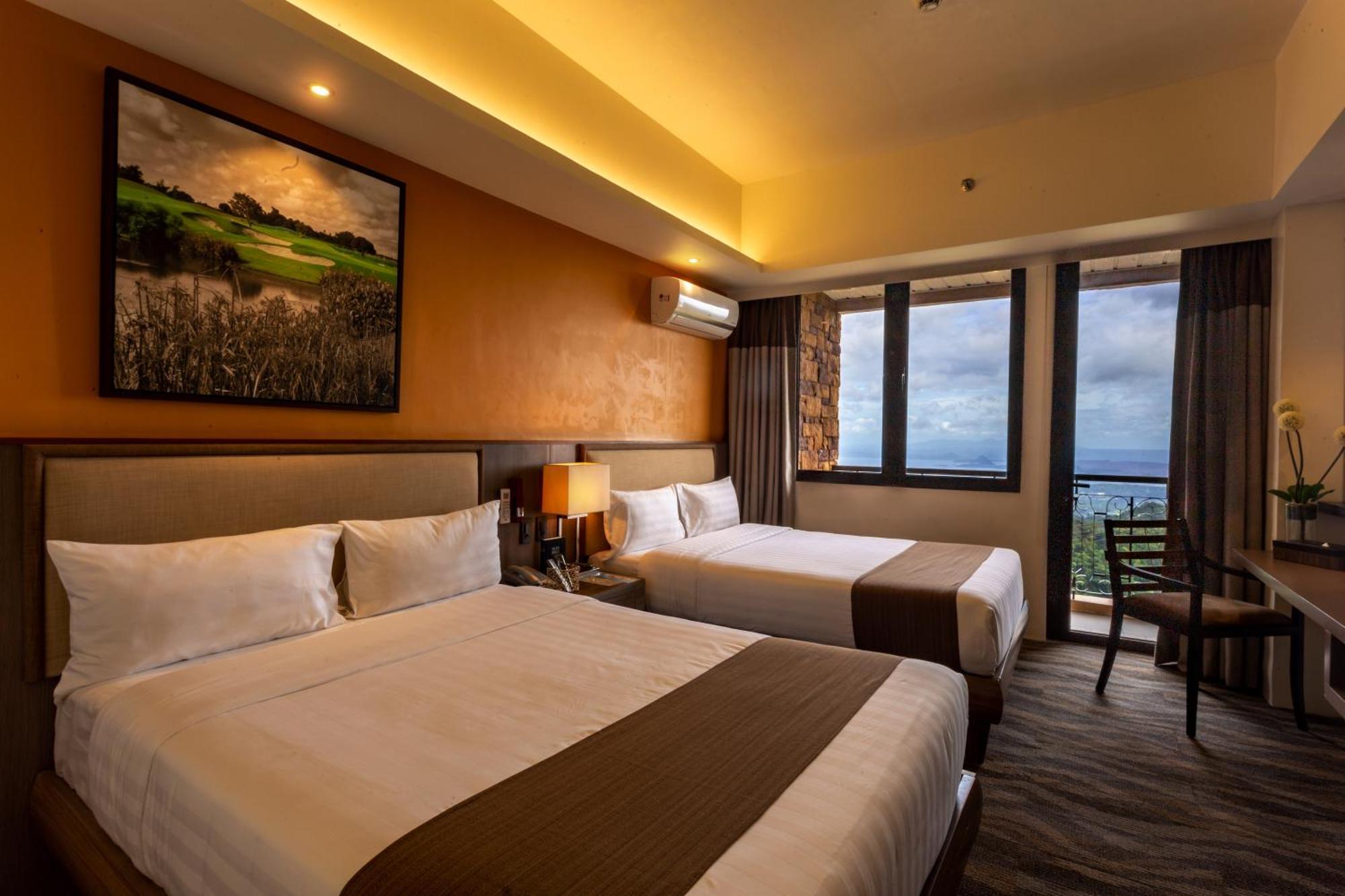 Splendido Hotel Tagaytay City Exterior foto