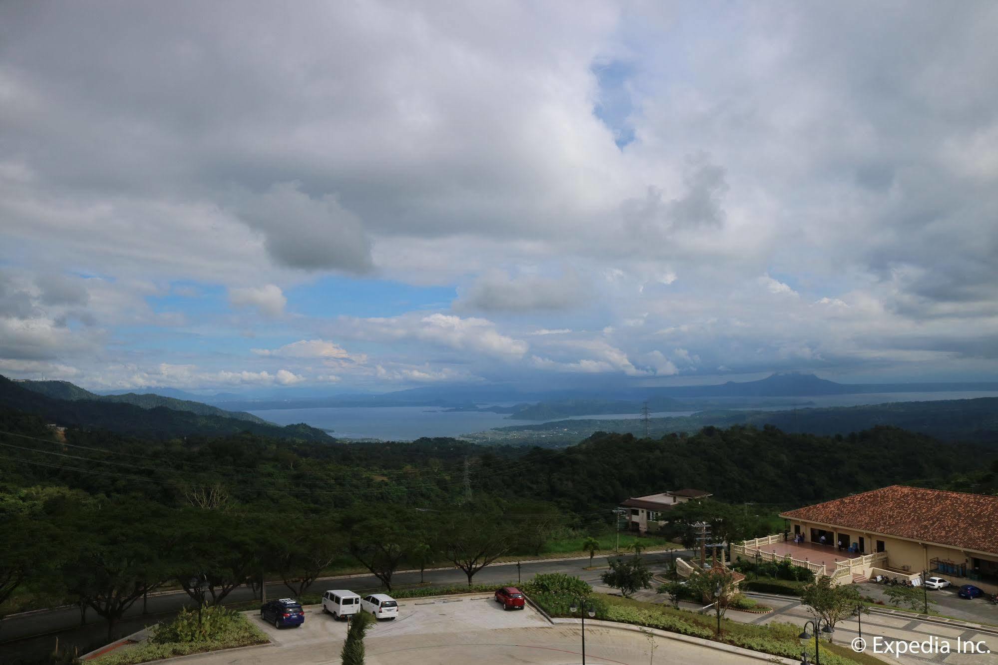 Splendido Hotel Tagaytay City Exterior foto